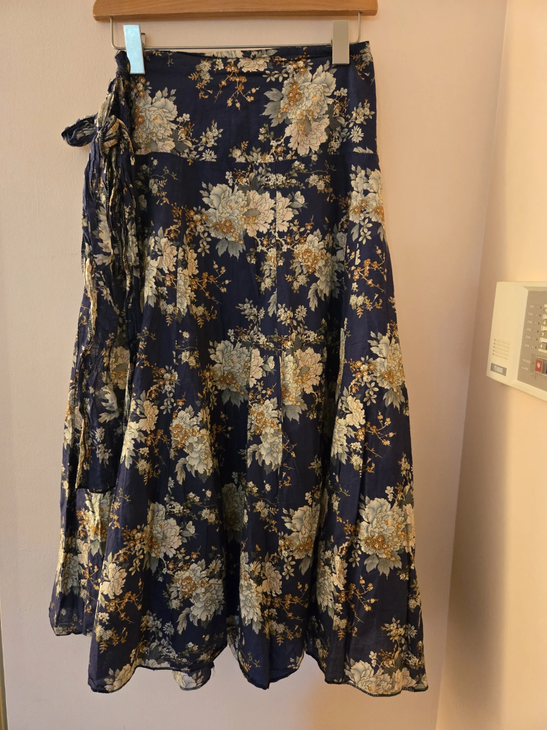 TRENDING FEMININE BOHO FLOWY BOTTOMS - photo 3