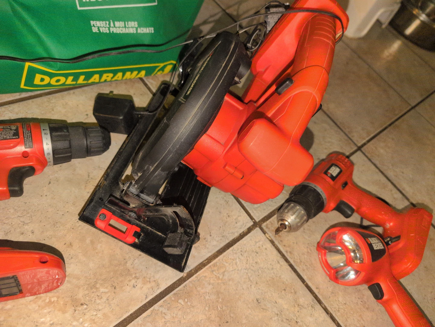 Black & Decker 18V Power Tool Set with Circular Saw and Drills - photo 2