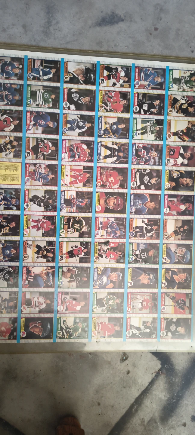 Uncut hockey cards - photo 2
