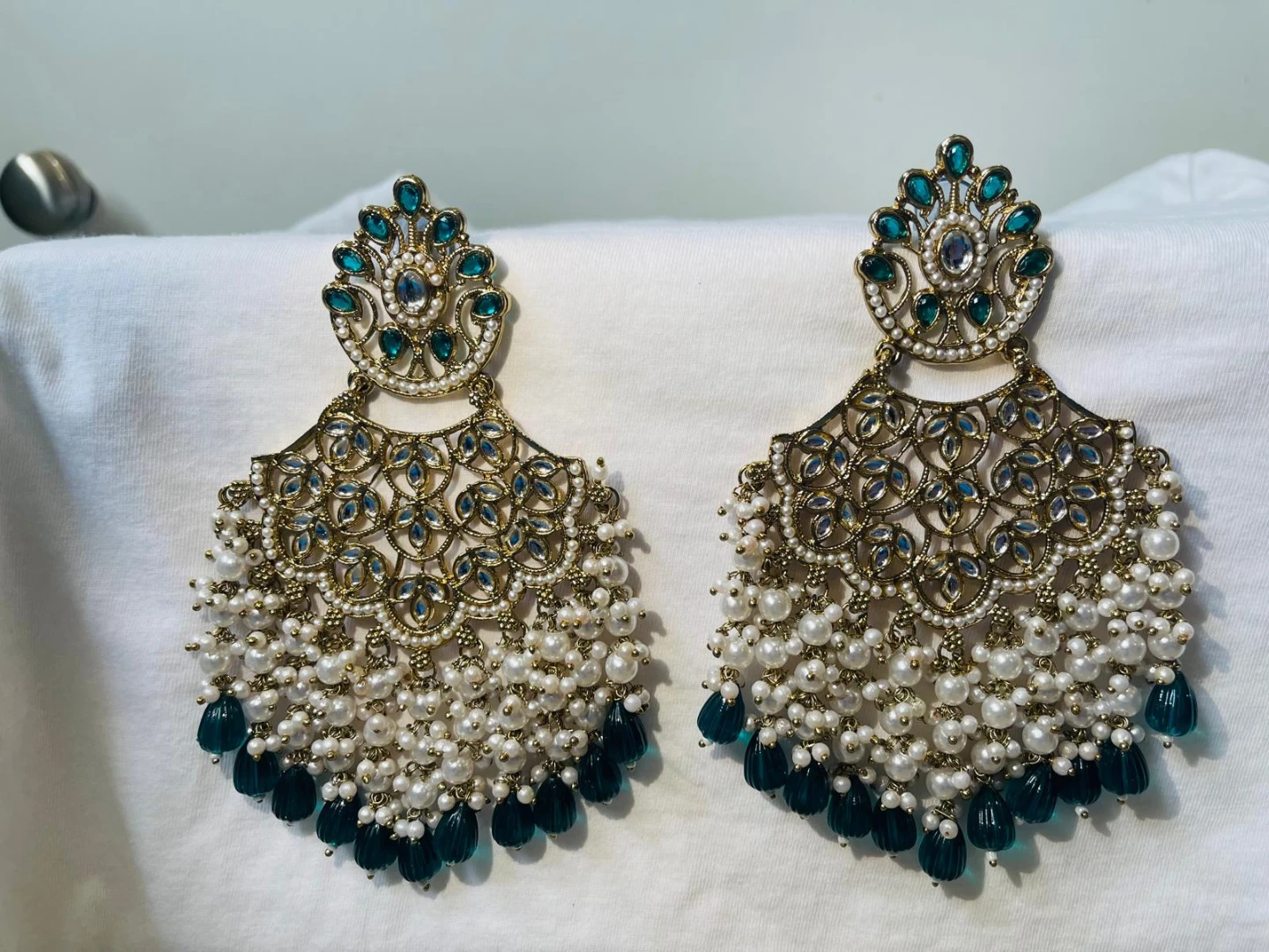 Traditional Indian Style Chandelier Earrings - photo 3