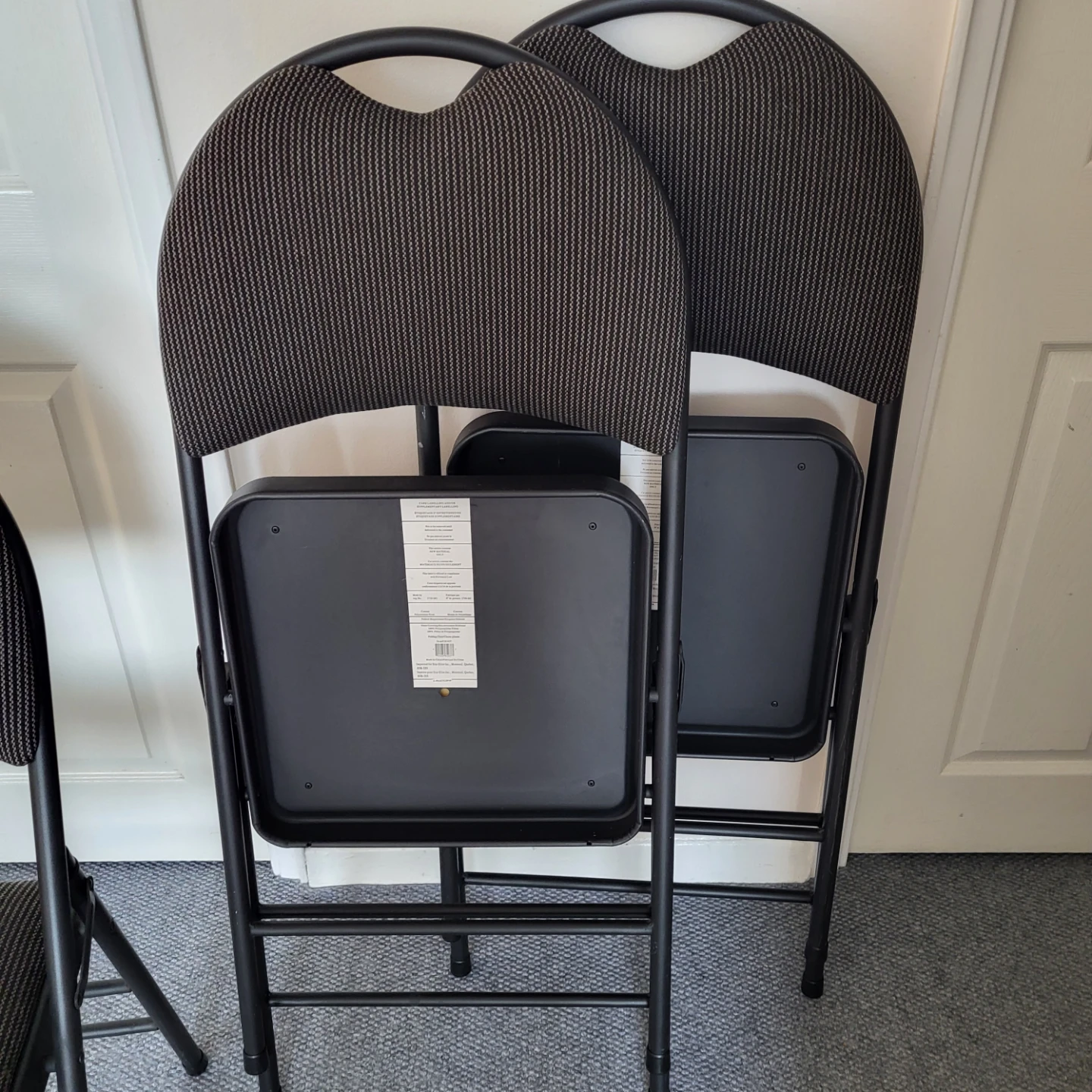 Set of 3 Folding Chairs in very good condition - photo 2