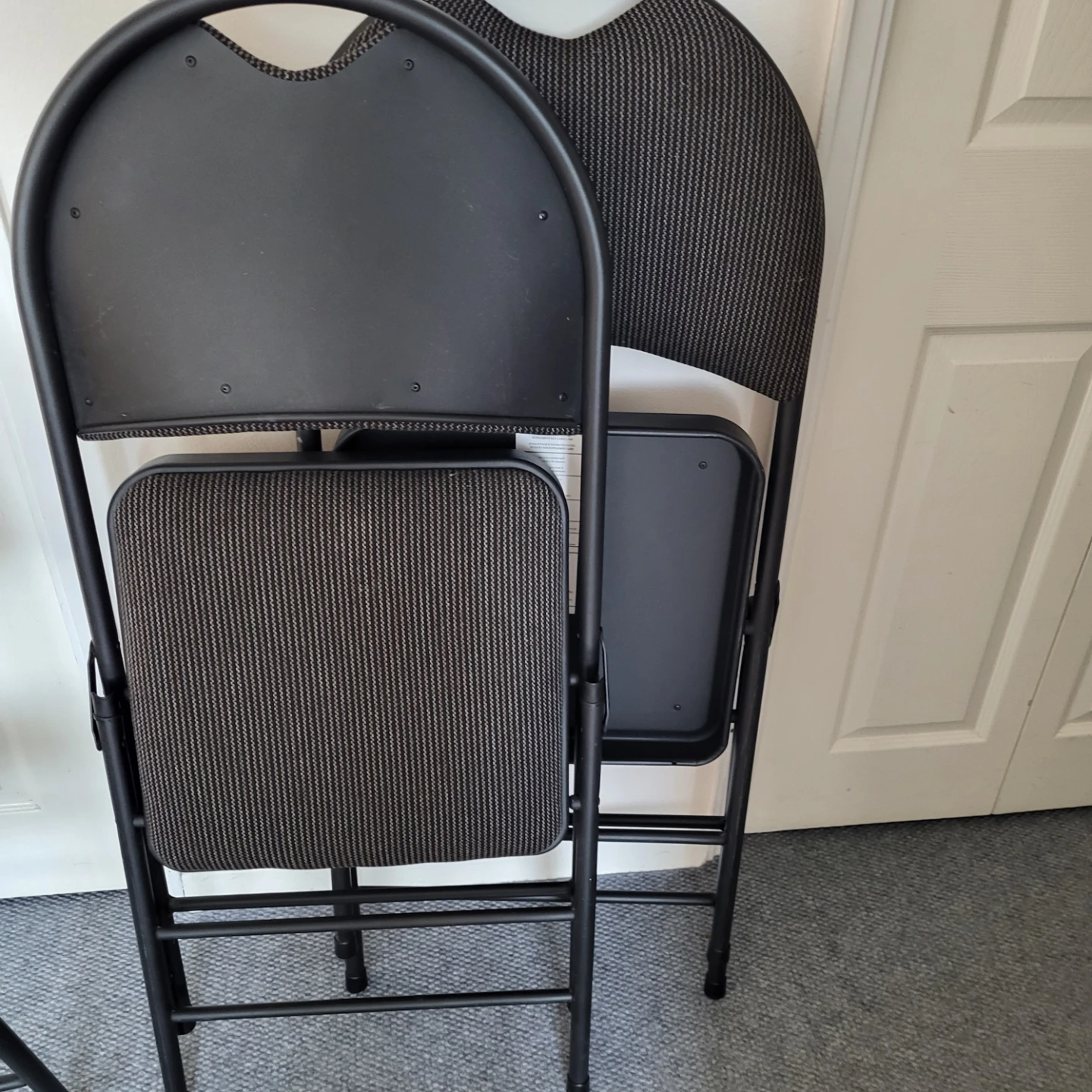 Set of 3 Folding Chairs in very good condition - photo 3