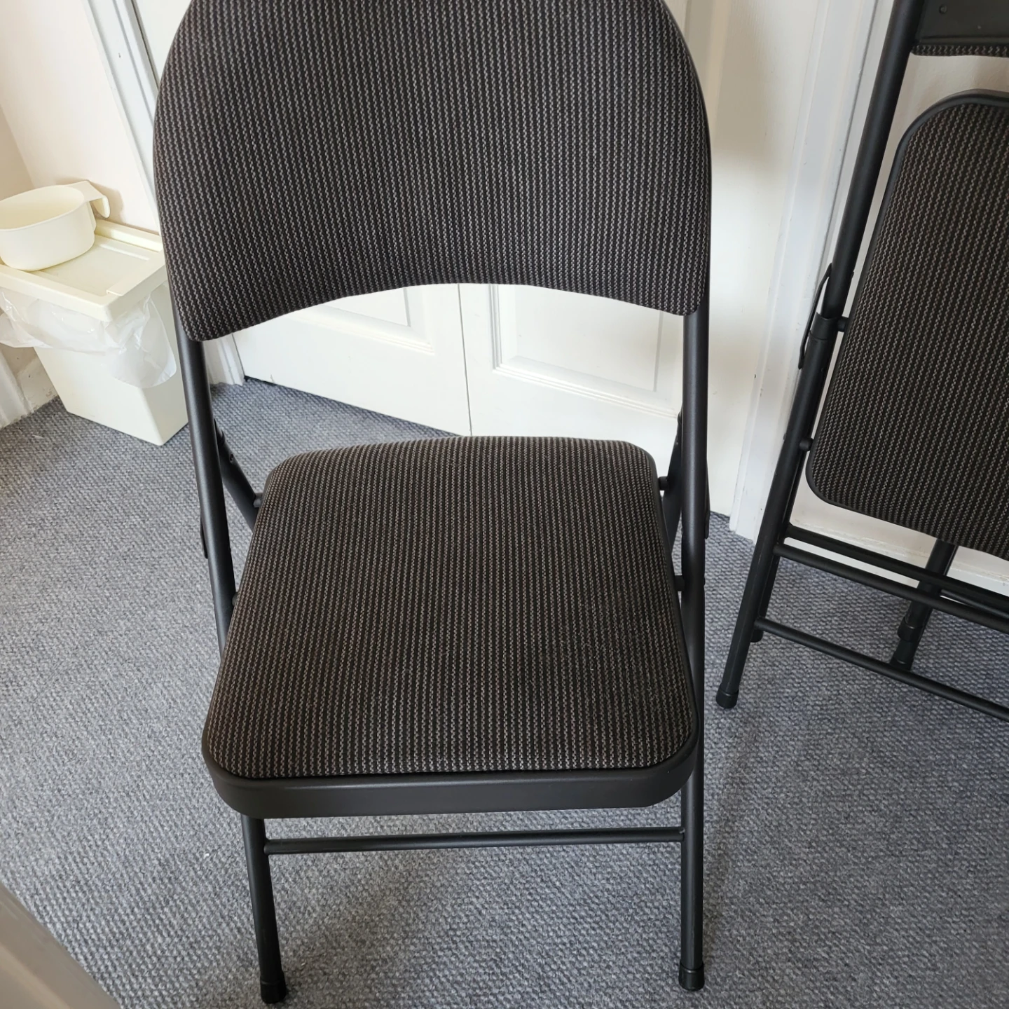 Set of 3 Folding Chairs in very good condition - photo 4
