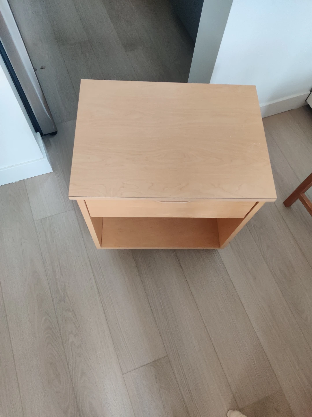 Maple Bedside Table + Iron Lamp - photo 4