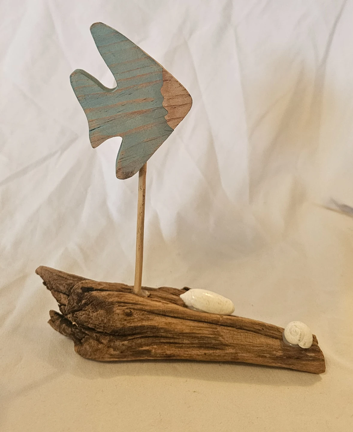 Multi-Coloured Wooden Fish and Shells Decorative Statue - photo 4