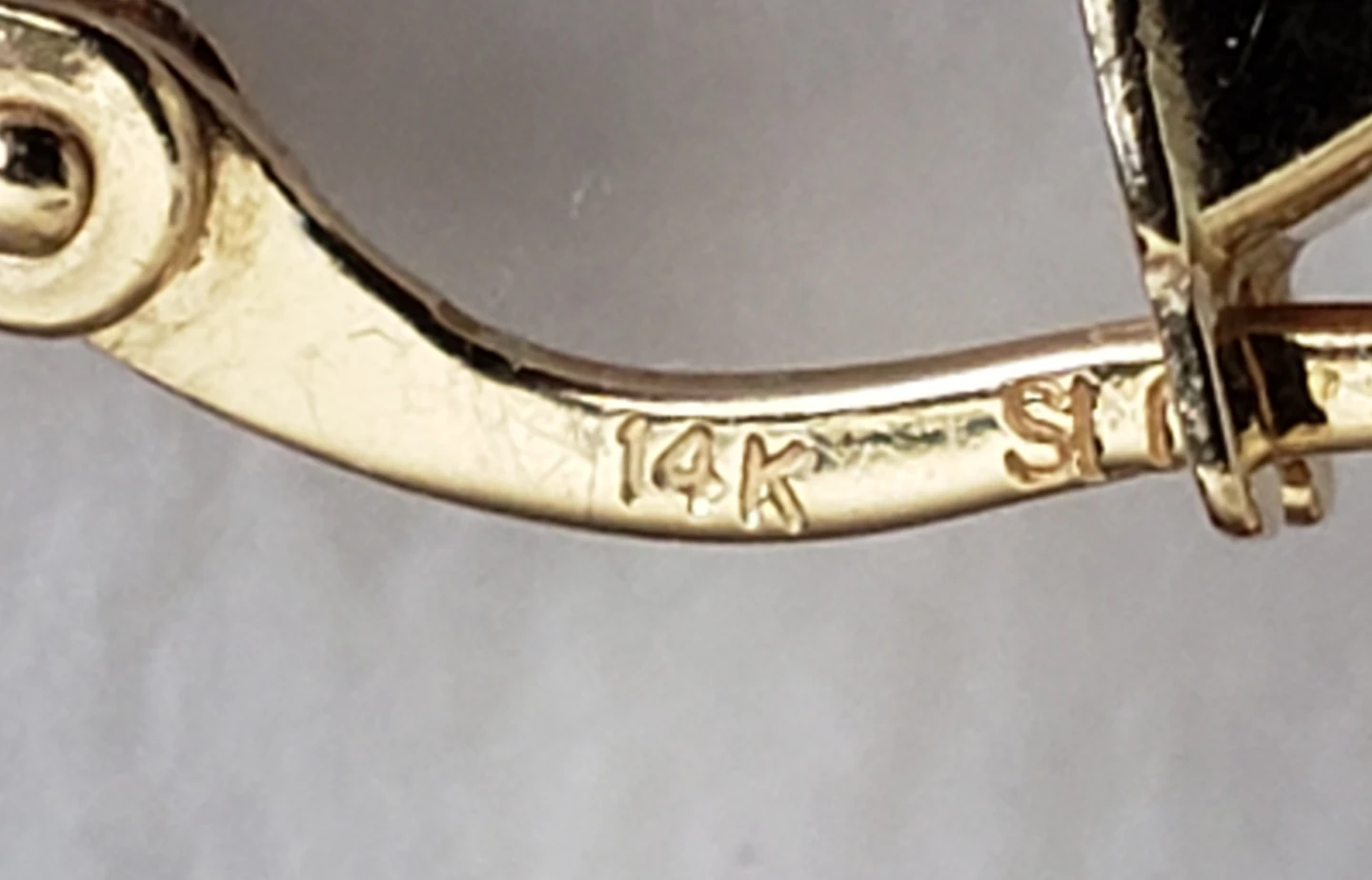 14K Gold hoops earrings with natural Diamonds sale - photo 3