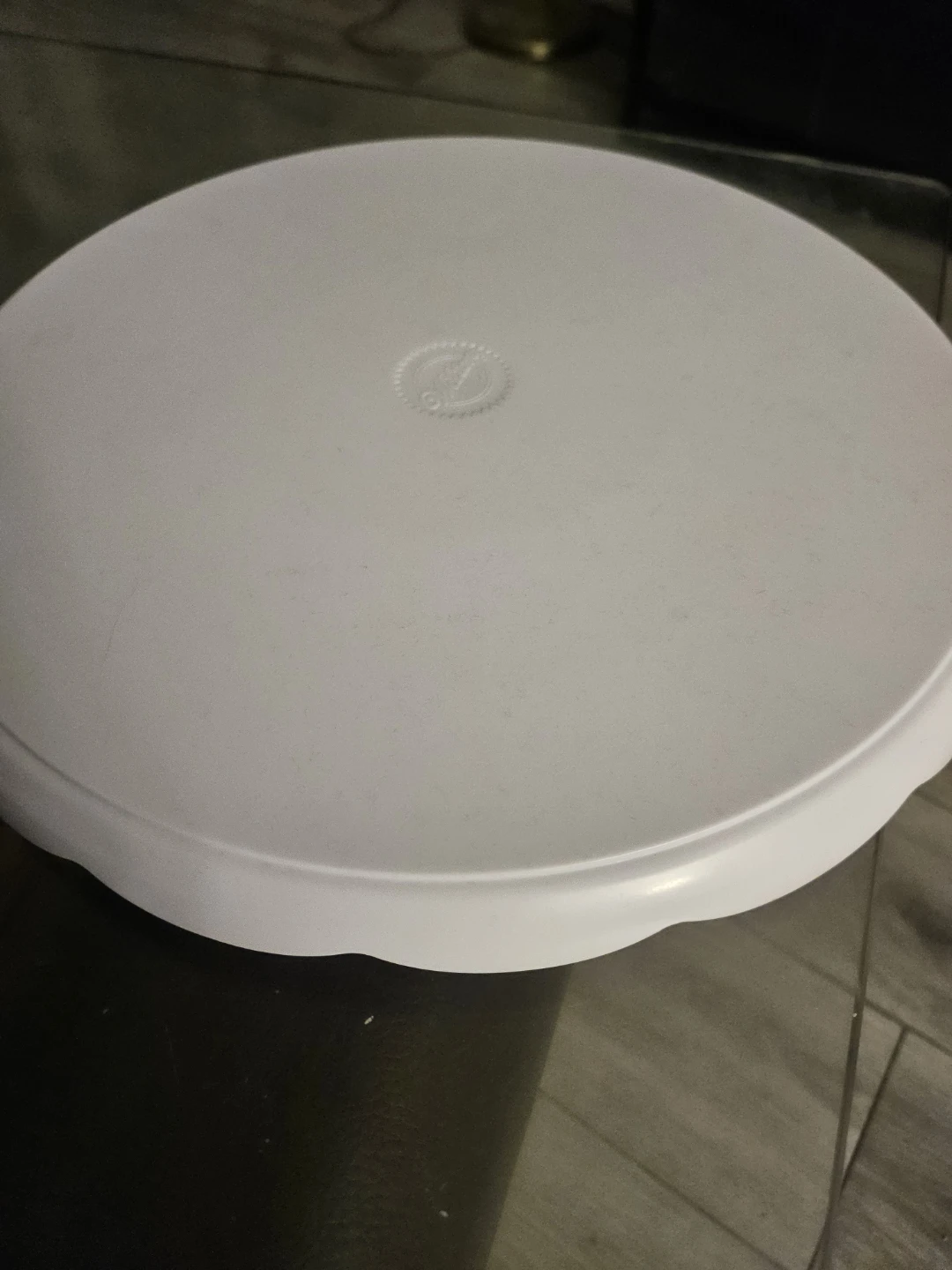 White Cake Decorating Turntable