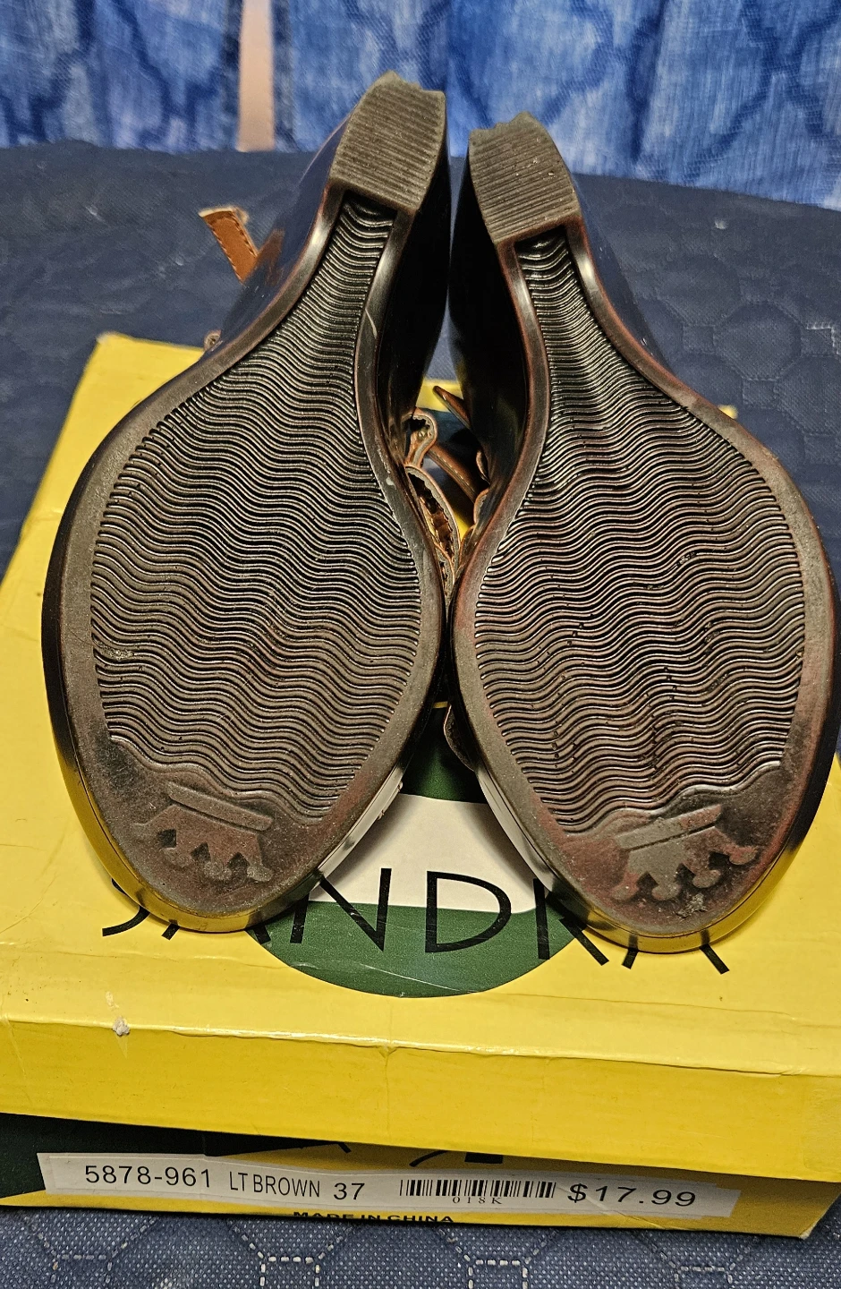 Sandra Women's Brown Wedge Sandals Size 37 - photo 2