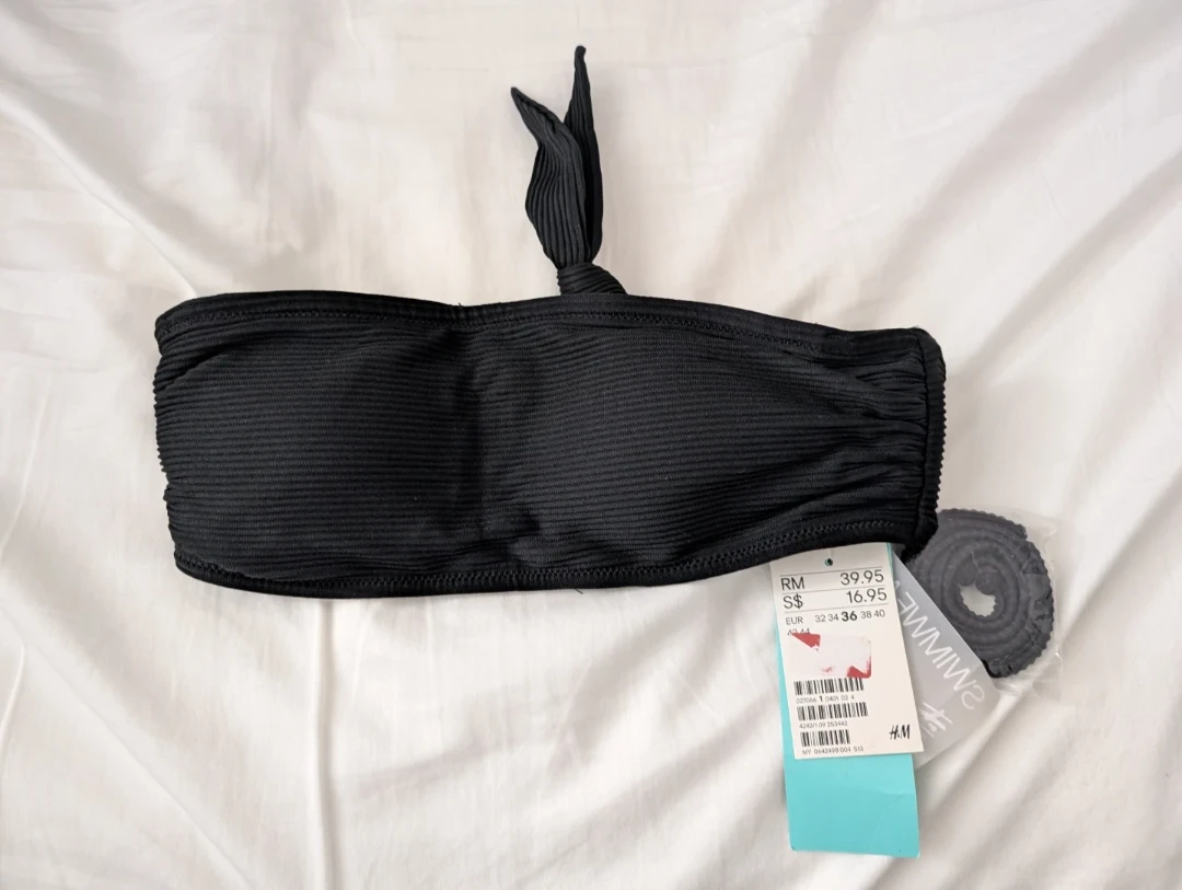 Brand New H&M Black Bandeau Bikini Top Swimwear Size US 4 B70