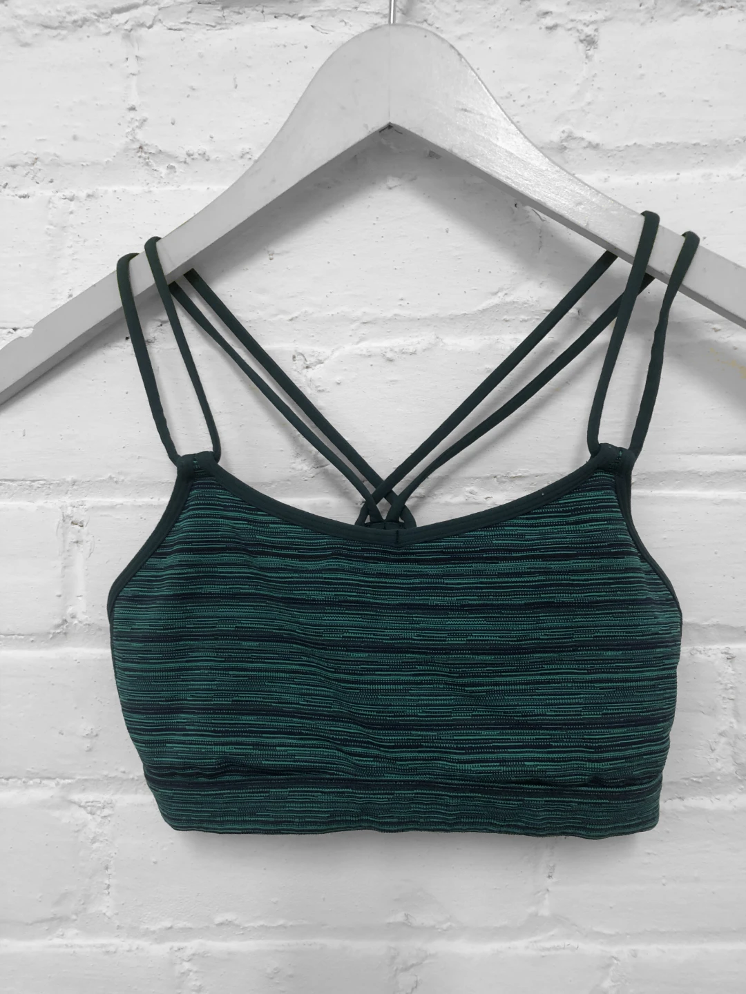Sz 4 / S Lululemon Sports Bras Black, Size S - photo 5