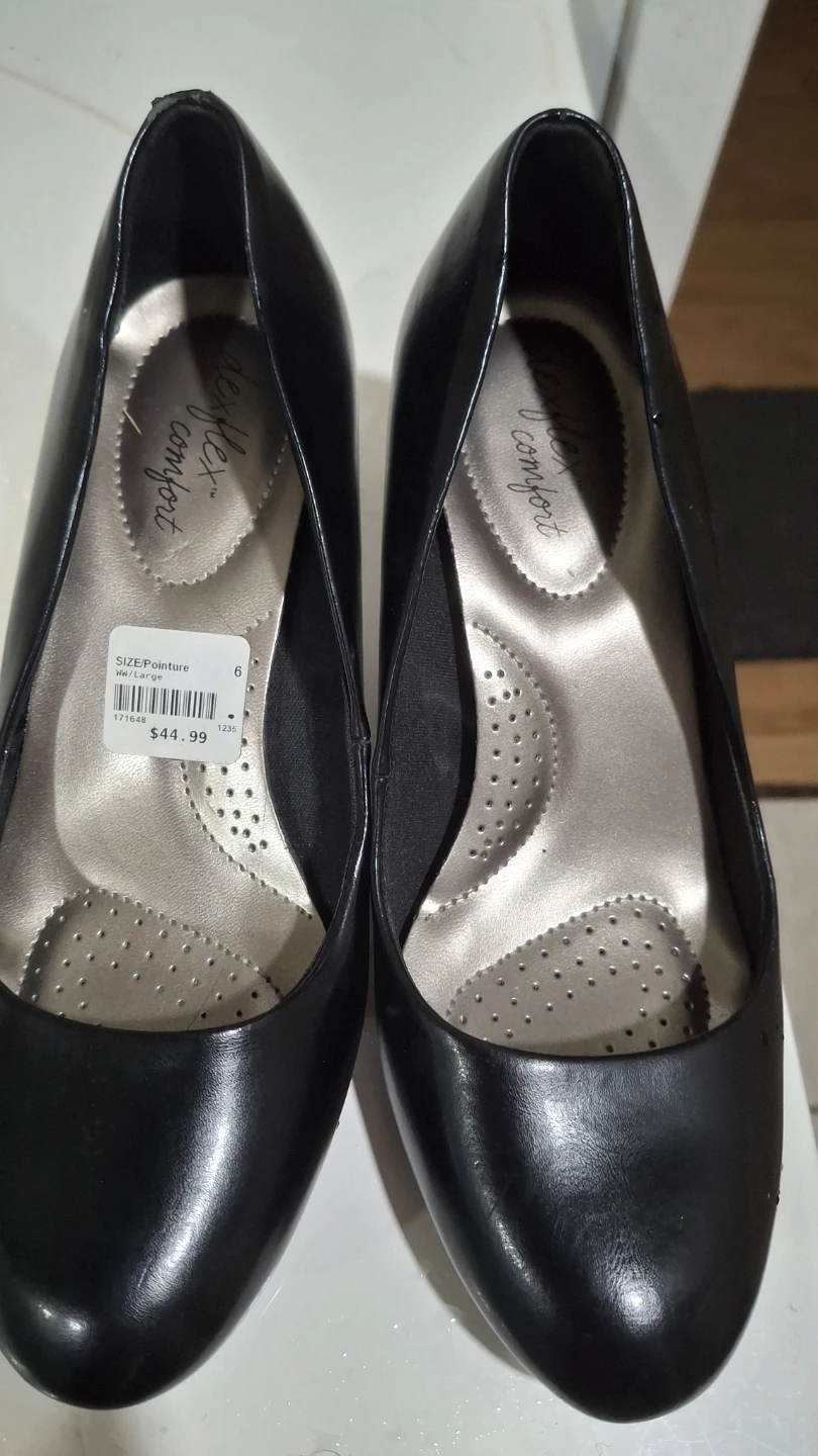 Comfortright Black Size 6 Wide Heel Pumps - photo 2