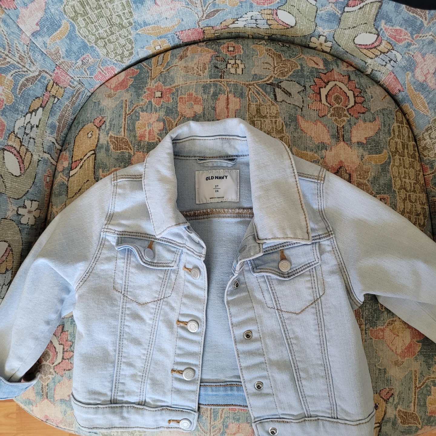 Old Navy Light Wash Denim Jacket Size 2T