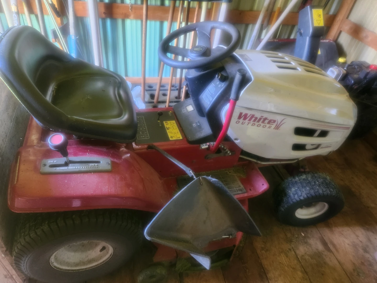 8 Year Old White Outdoor Riding Mower - photo 2