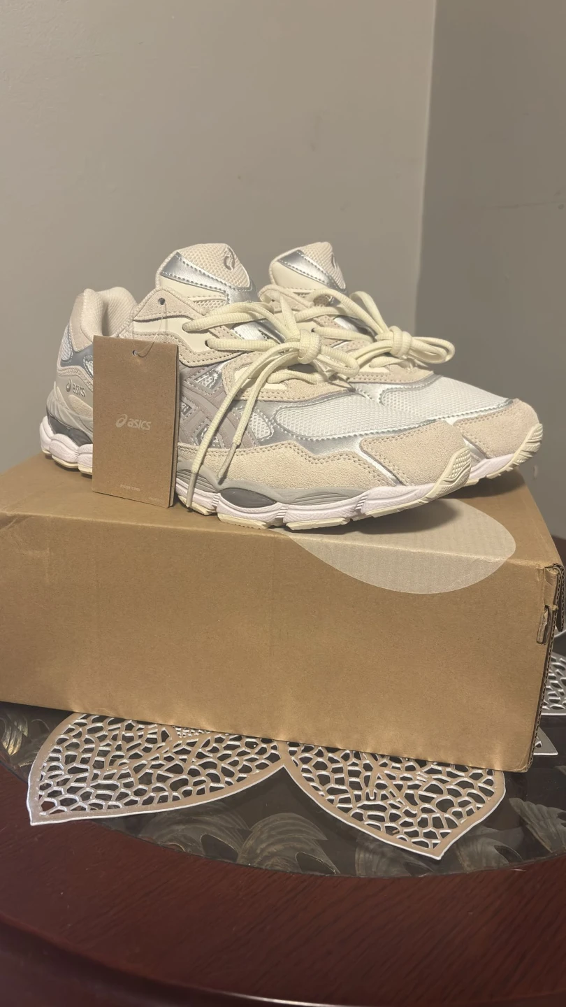 Asics gel NYC Cream/Oyster Grey