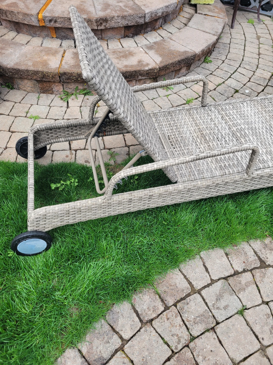 Wicker Chaise Lounge Chair with Wheels - photo 4