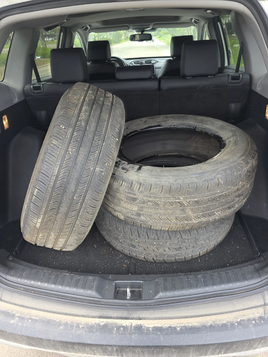 Set of 2 Michelin & 1 Goodyear Summer Tires P235/65R17
