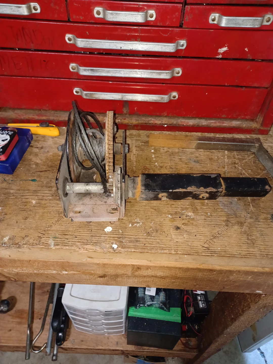 Winch with Cable and Mounting Bracket