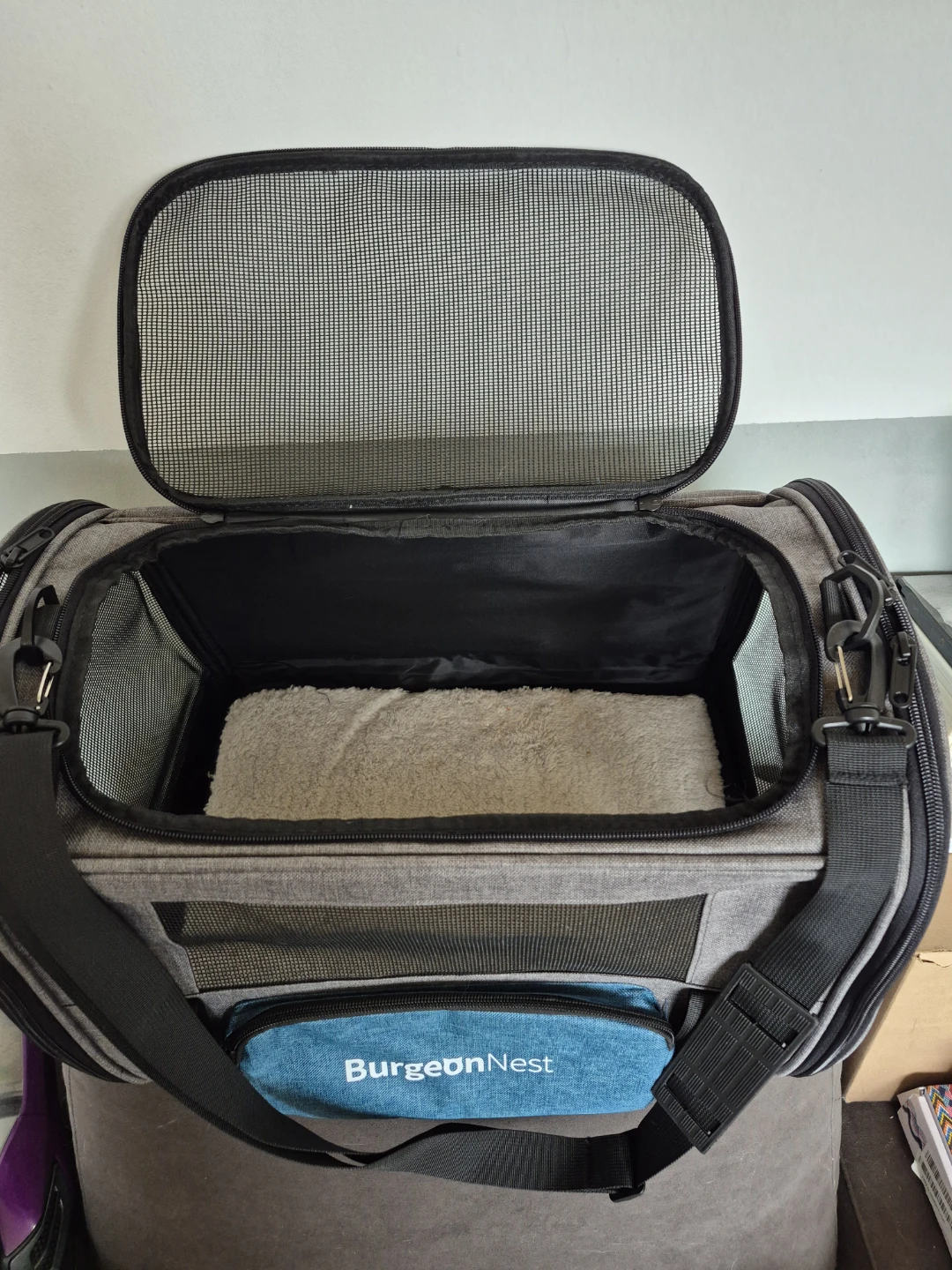 BurgeonNest Pet Carrier Bag - photo 2