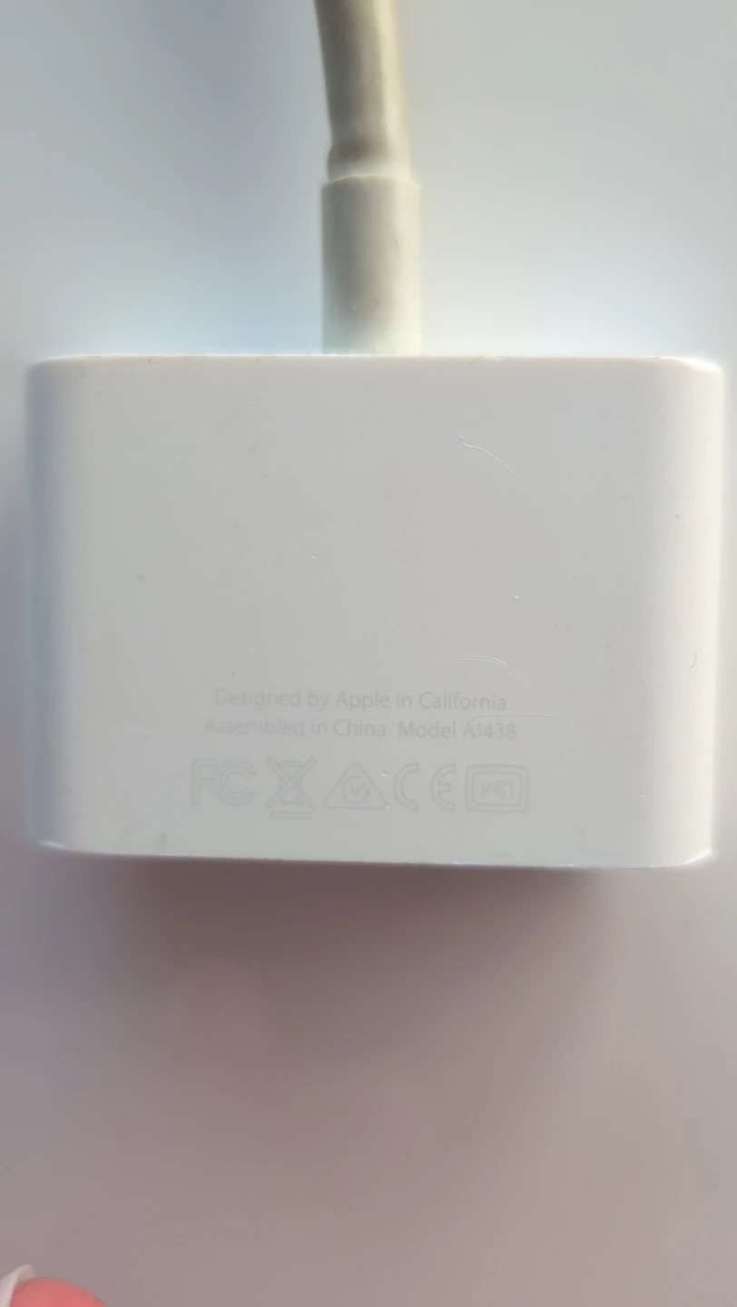 Apple A1438 Lightning Digital AV Adapter - photo 2
