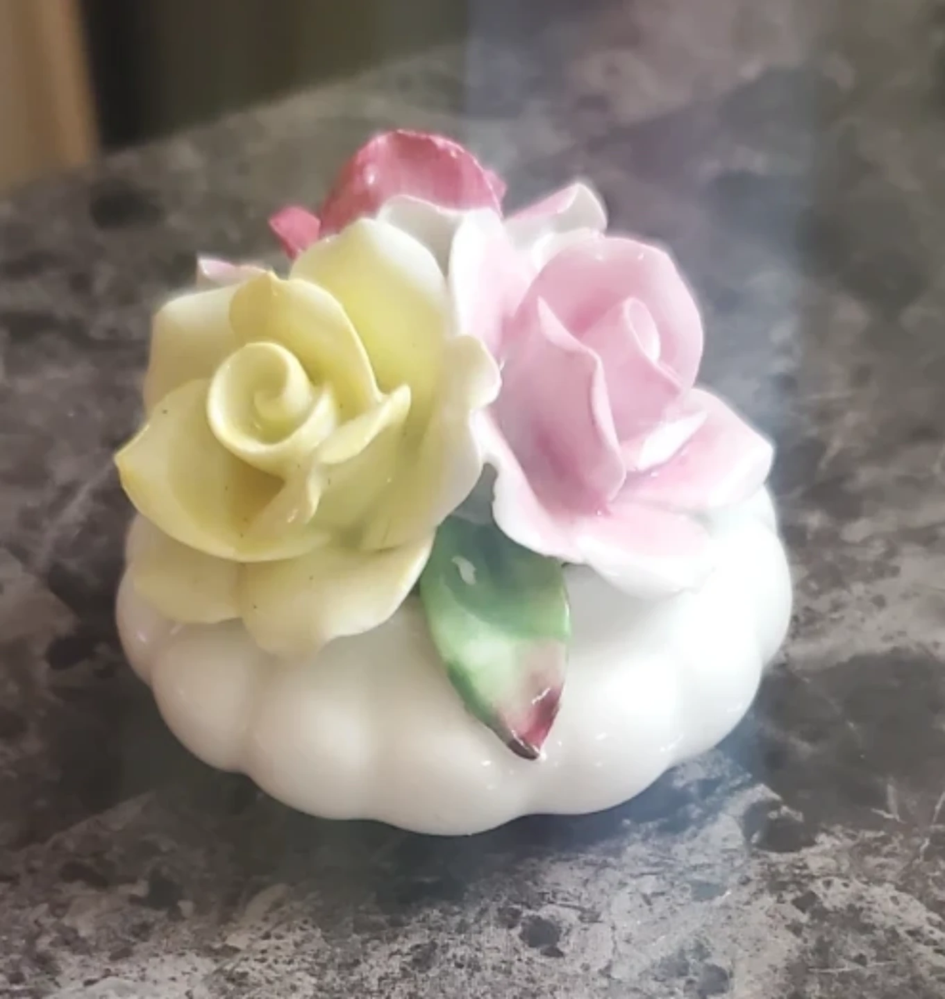 Porcelain Rose Figurine - photo 3