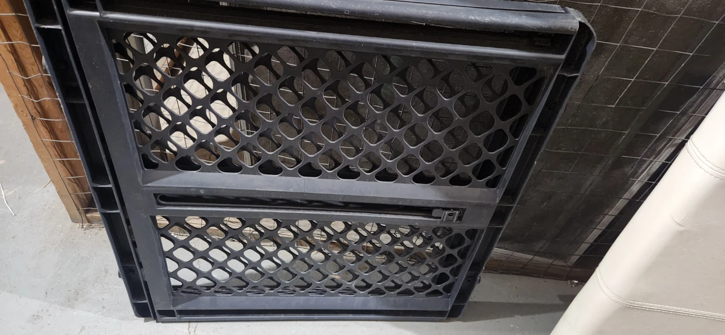Child Safety Gate - photo 2