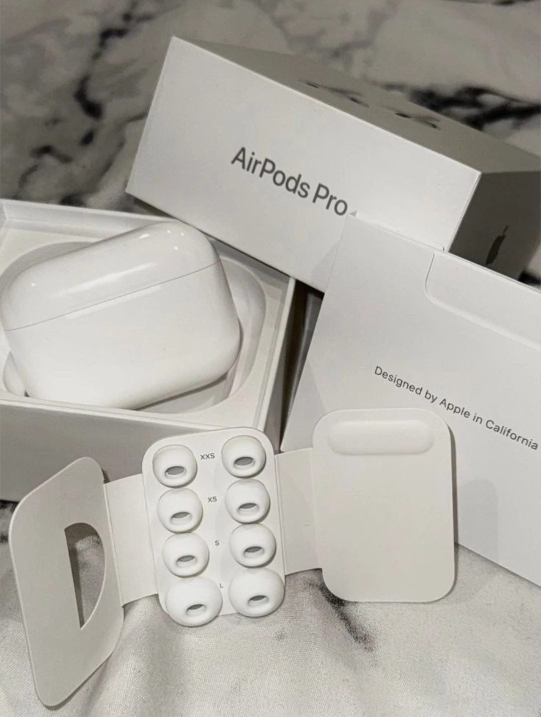 Apple AirPods Pro (3 pro generation) with MagSafe Charging Case