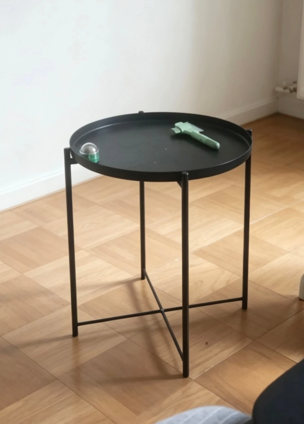 Black Round Side Table