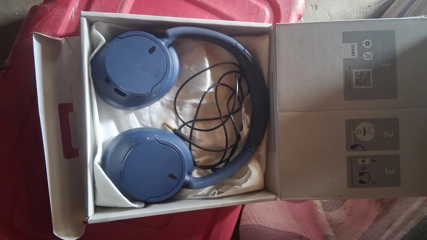 Sony WH-CH720N Noise Cancelling Headphones - photo 2