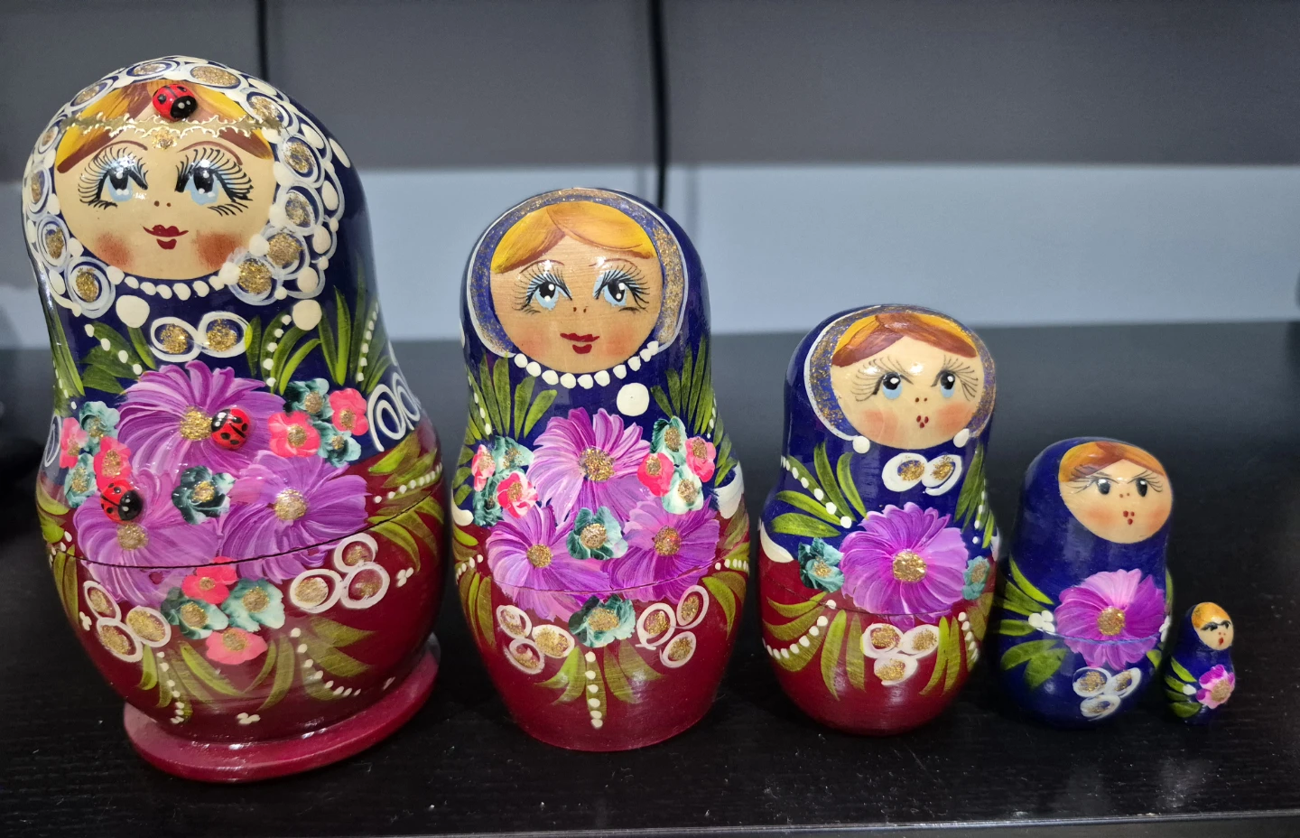 Set of 5 Hand-Painted Matryoshka Dolls - photo 3