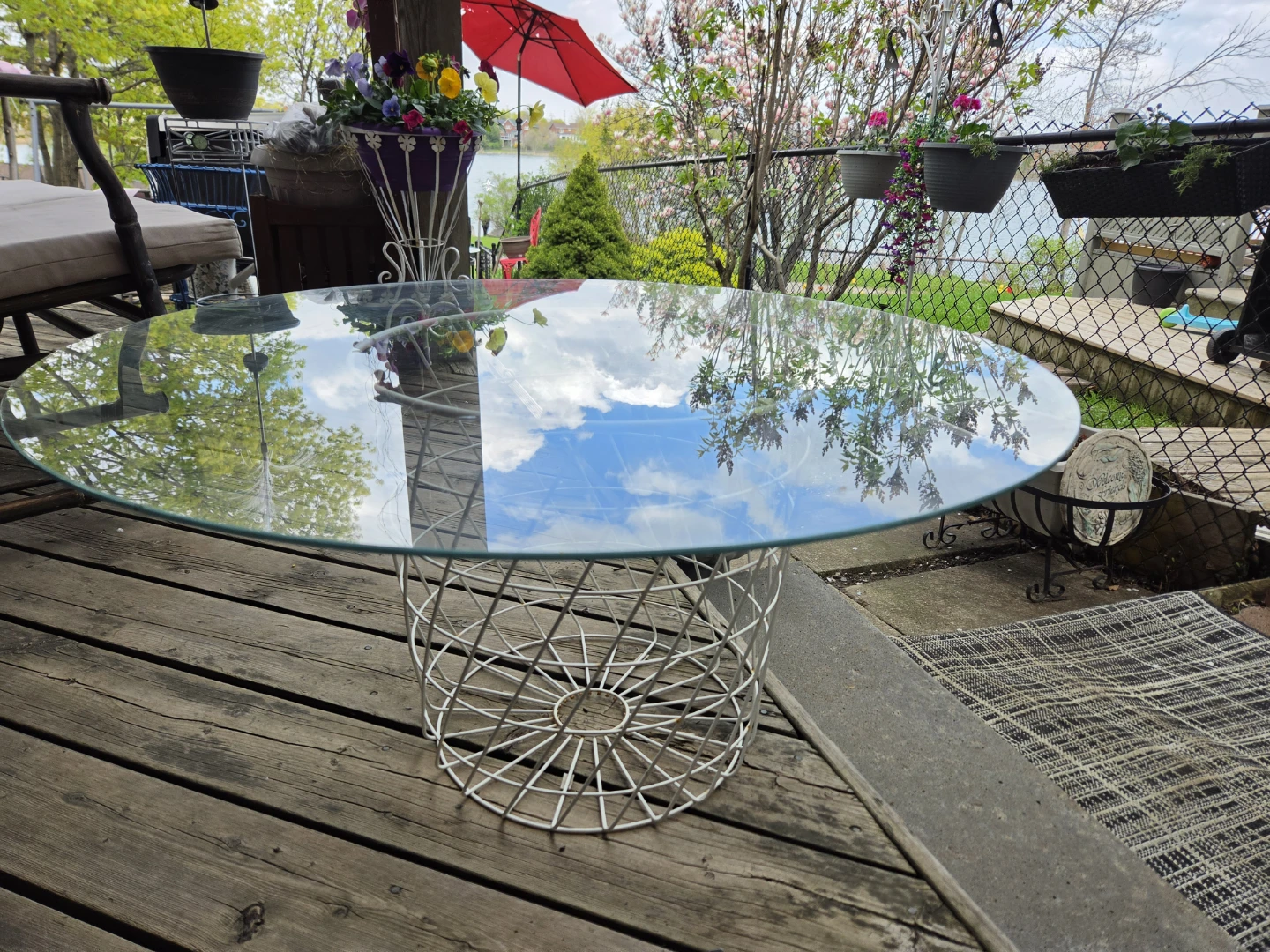 Round Glass Top Coffee Table with Wire Basket Base