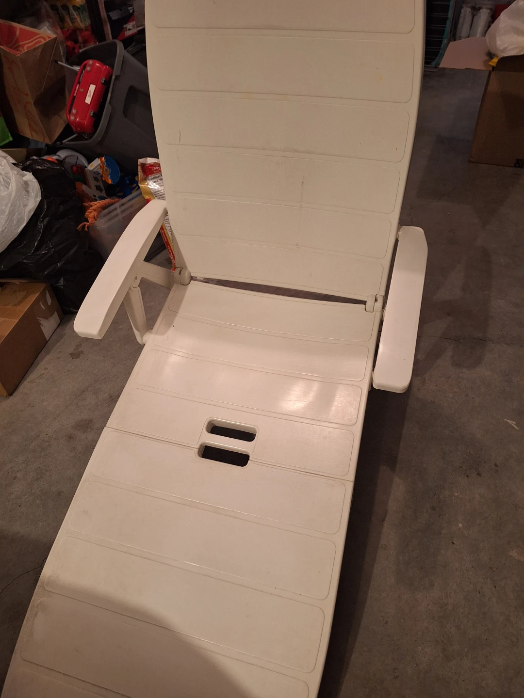 White Plastic Chaise Lounge Chair - photo 2