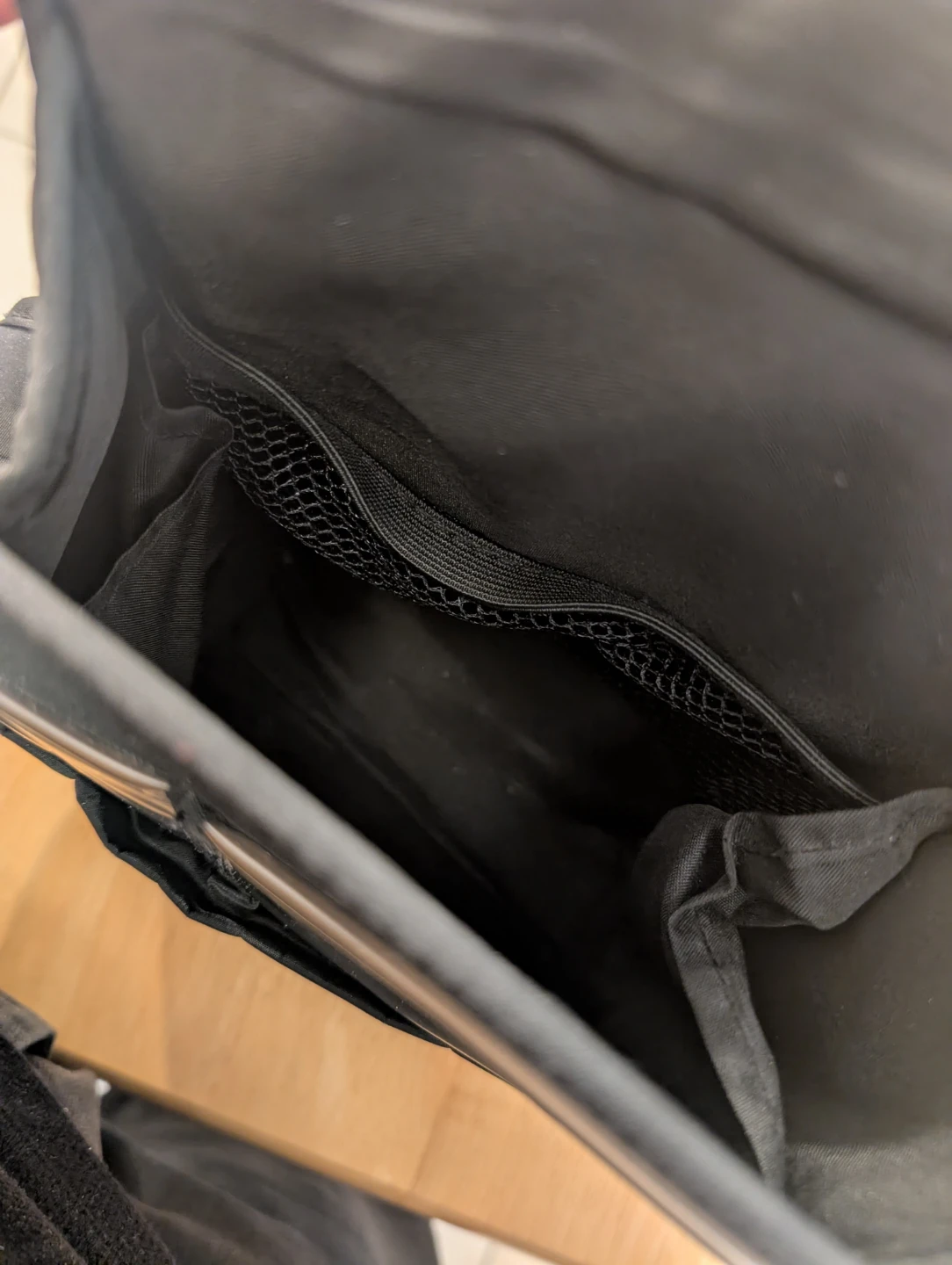 Travelon Black Crossbody Bag - photo 4