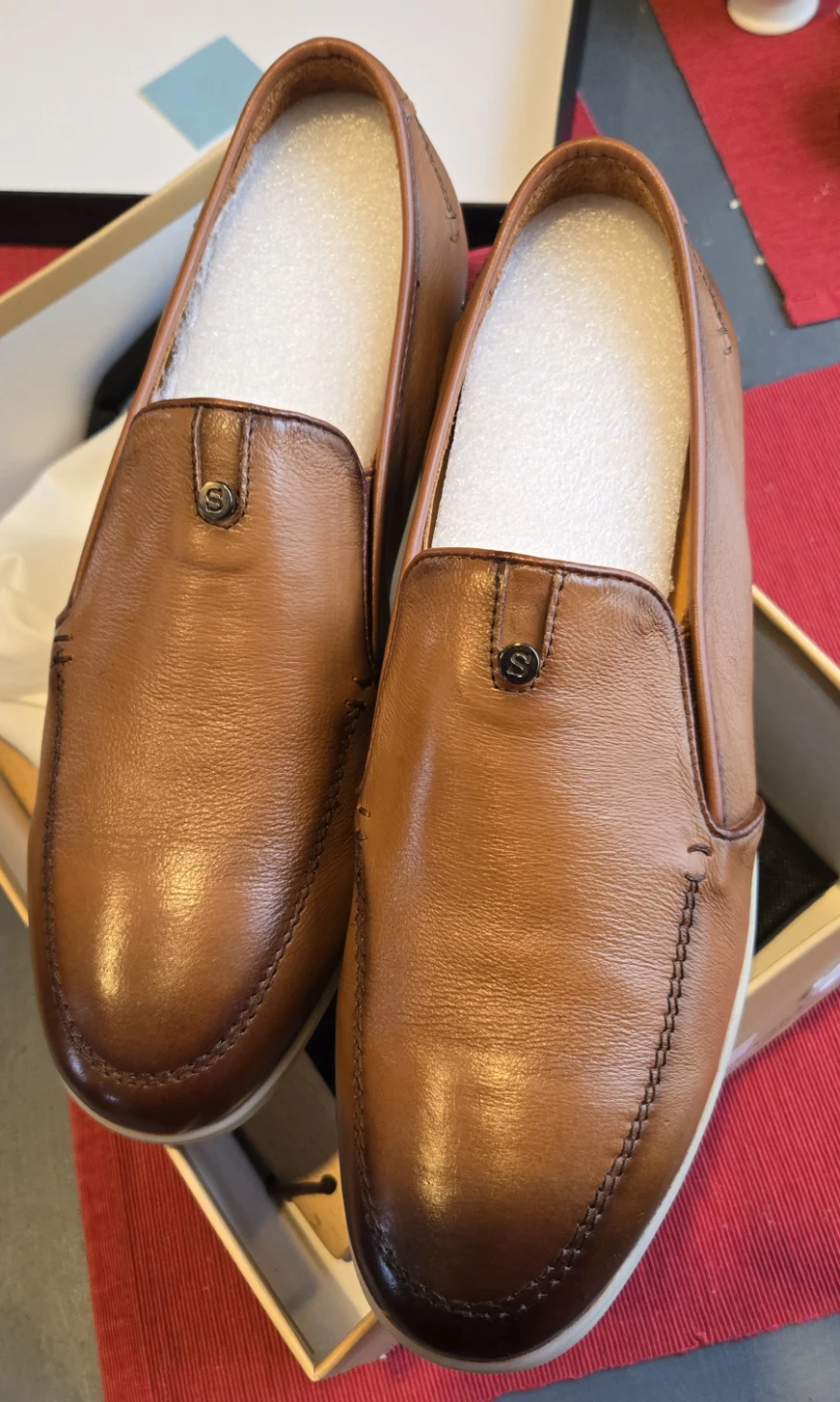 SNOVER Brown Leather Slip-On Loafers