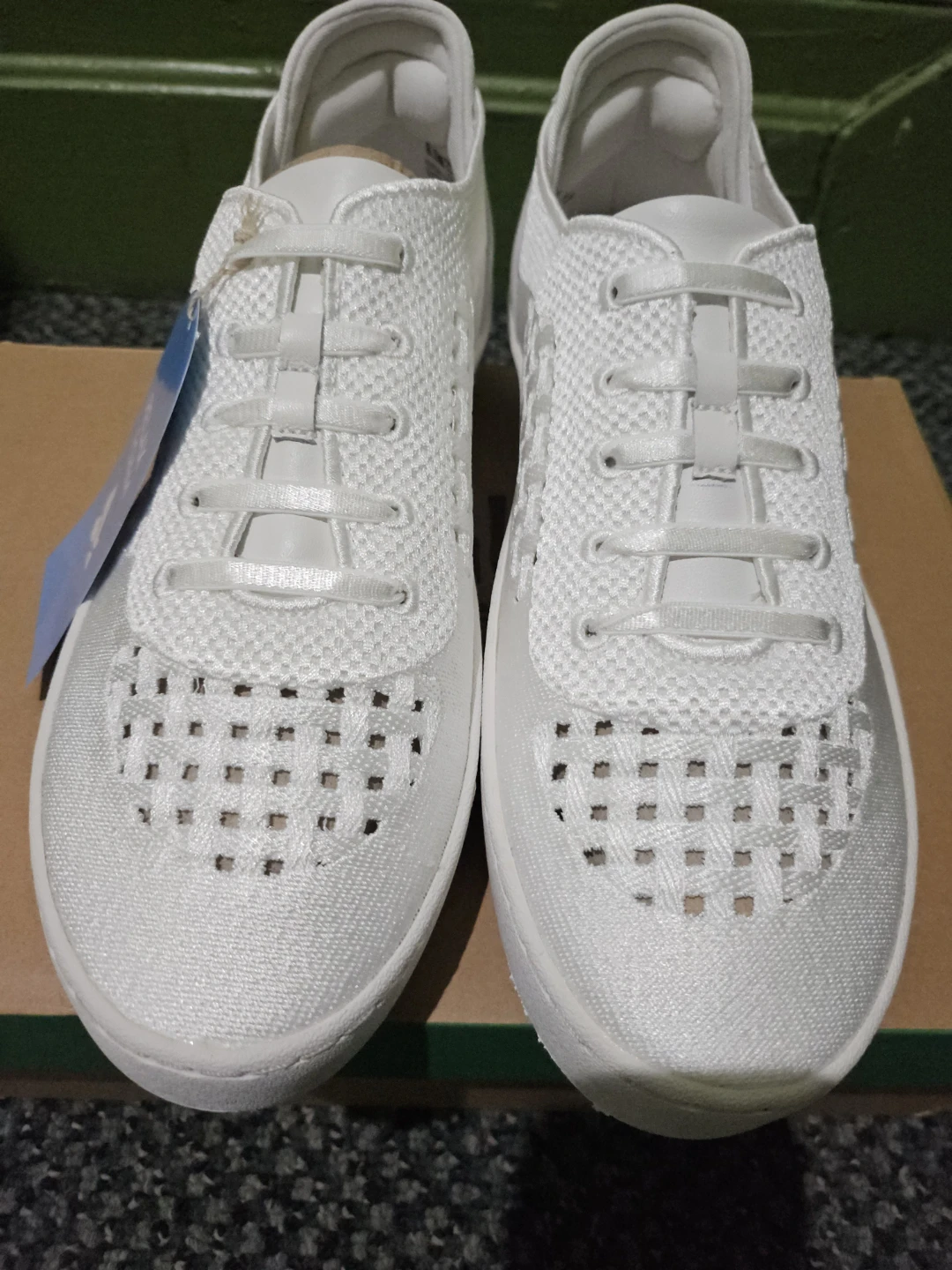 Jambu Women's White Relax Foam Sneakers Size 8.5M - photo 3