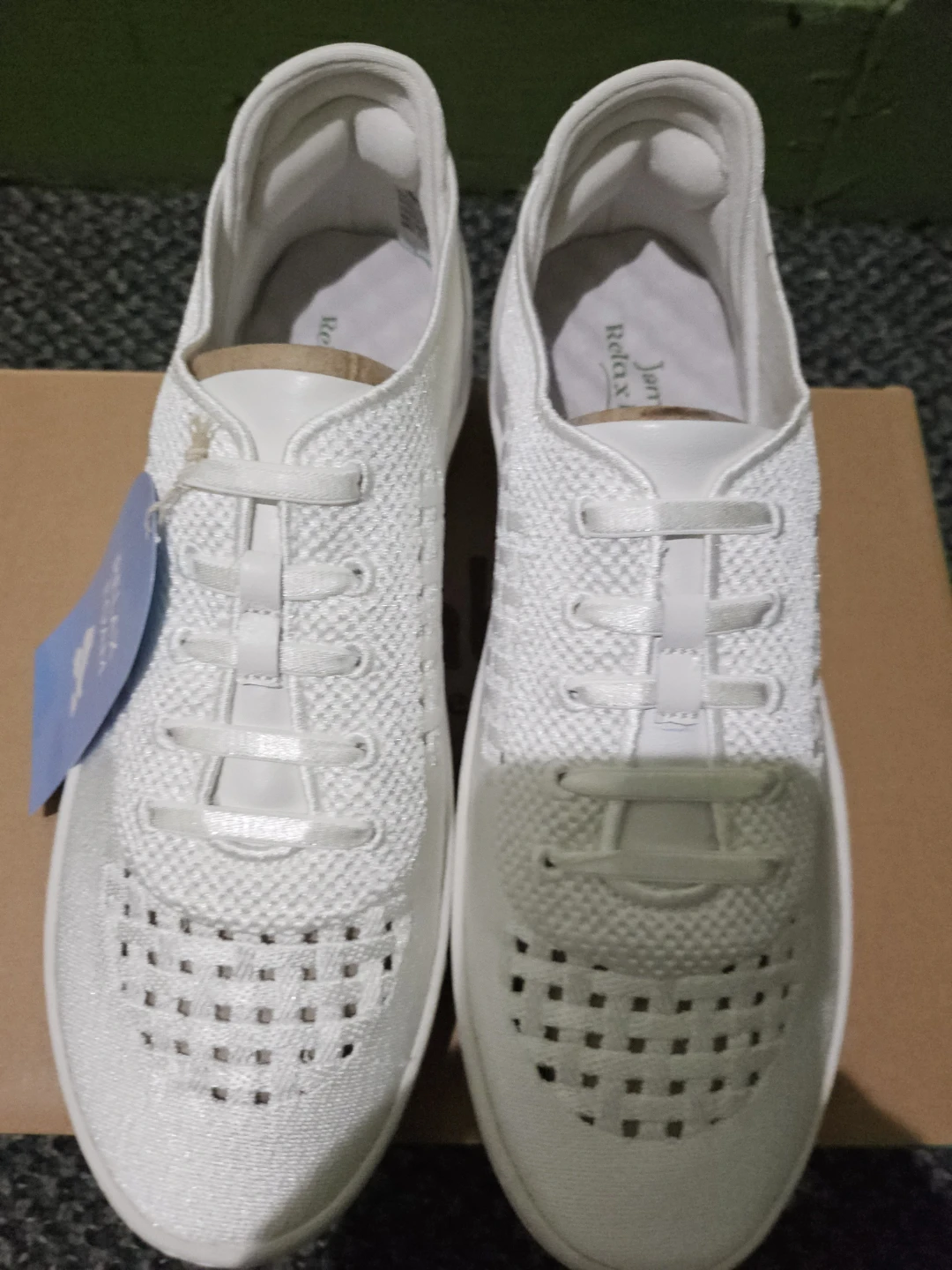 Jambu Women's White Relax Foam Sneakers Size 8.5M - photo 4