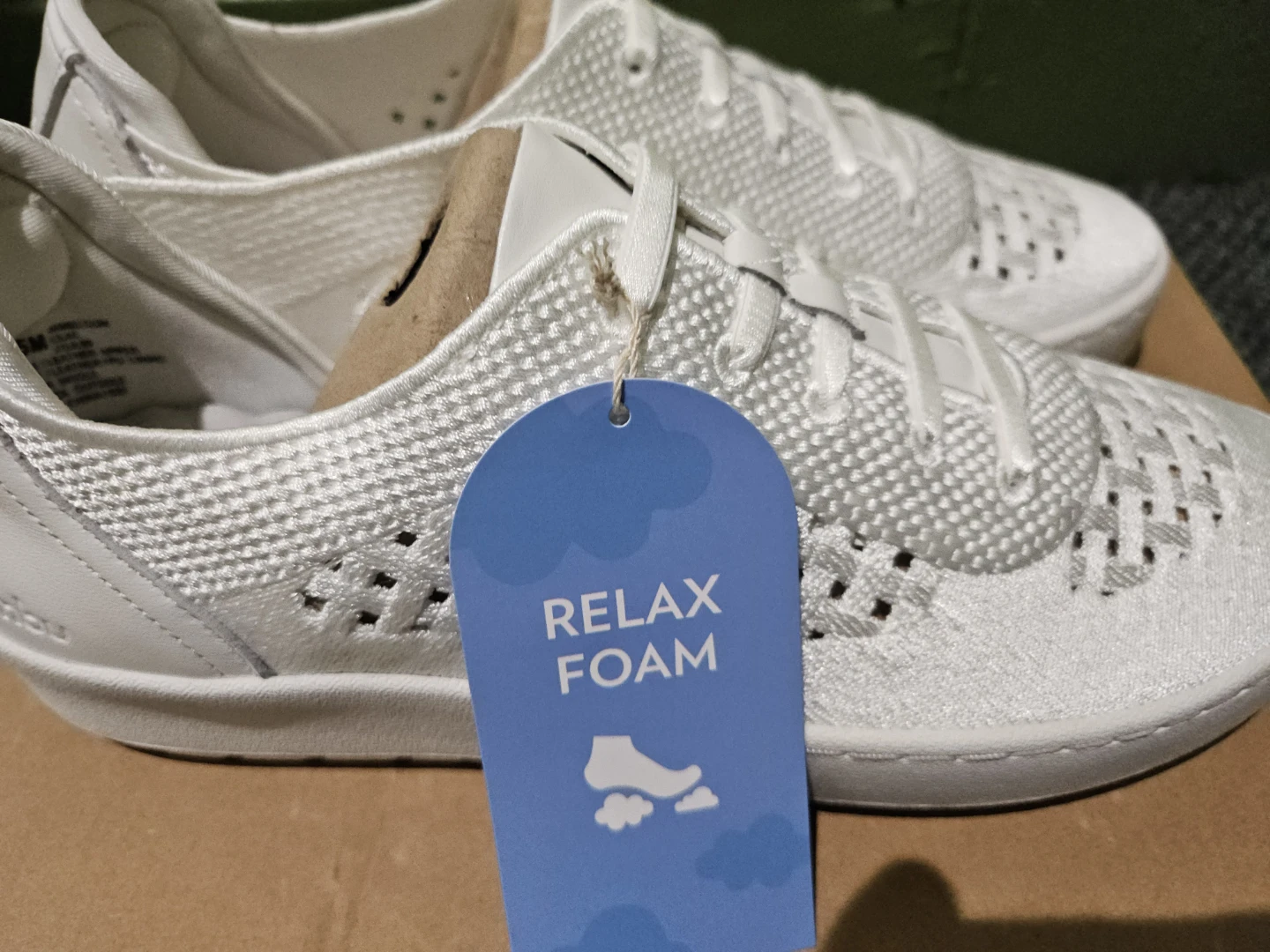 Jambu Women's White Relax Foam Sneakers Size 8.5M - photo 5