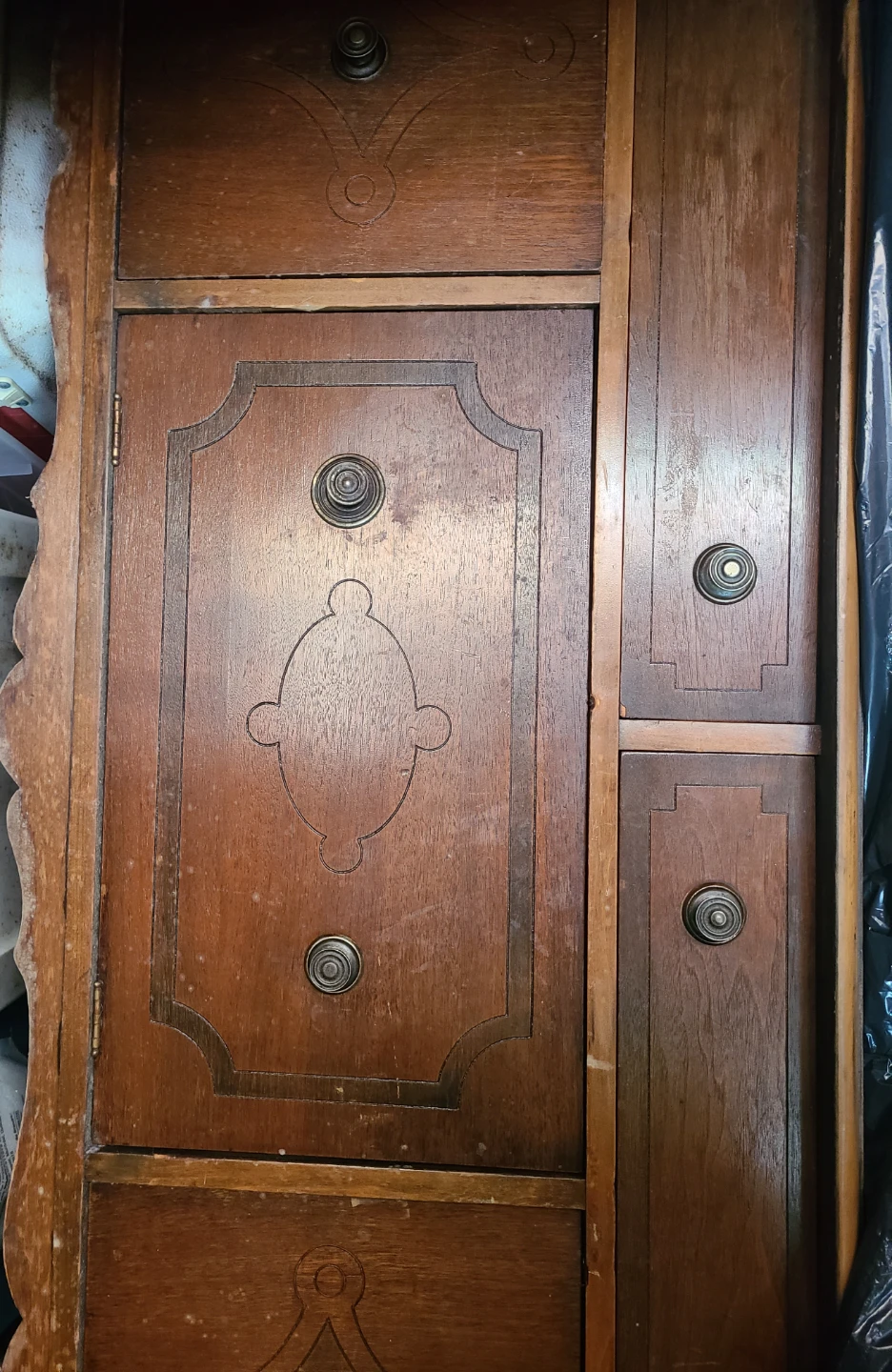 Vintage Wooden Dresser/Cabinet