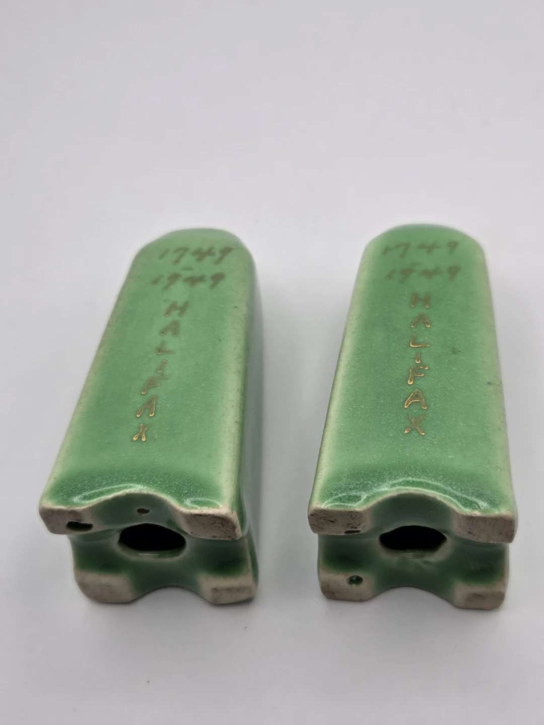 Vintage Green Ceramic Outhouse & Catalogue Salt & Pepper Shakers - photo 2
