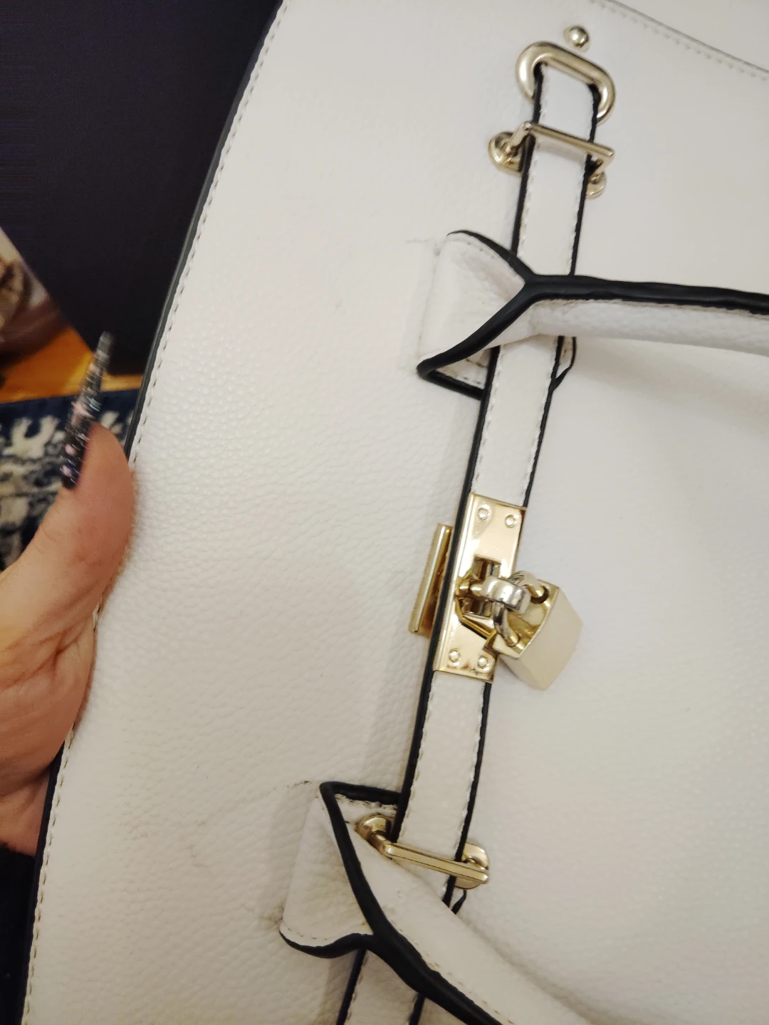 White Satchel Handbag with Gold Lock Detail - photo 5