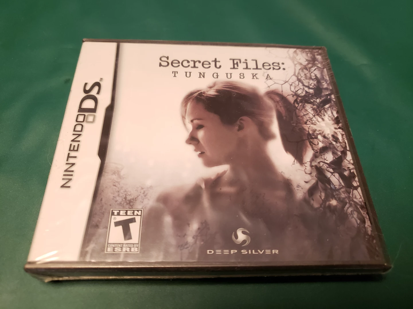 Nintendo DS Secret Files: Tunguska  Game - photo 2