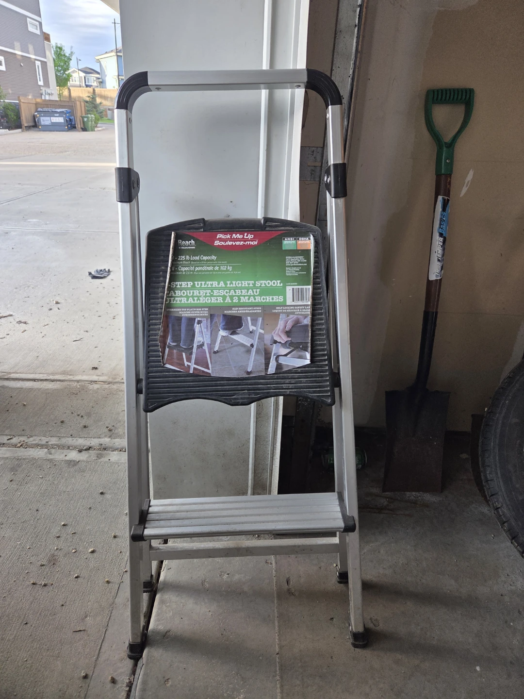 Reach 2-Step Ultra Light Stool