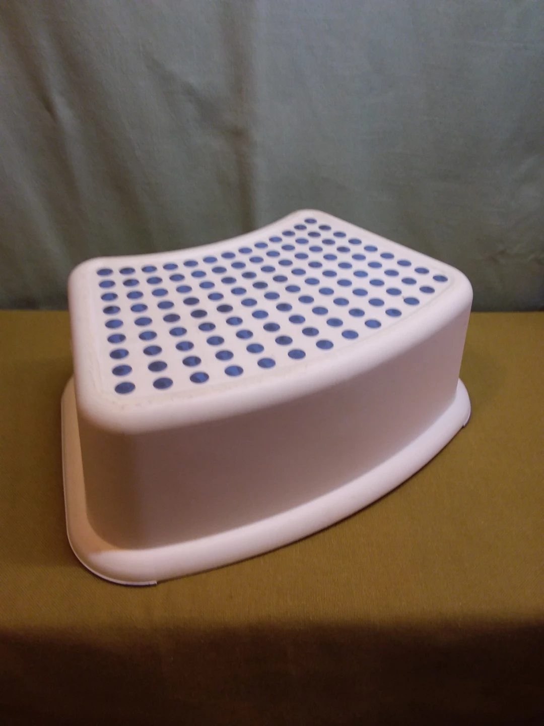 🦶 ➡️ White / Blue Step Stool 🚨 Holds 150 lbs - photo 2
