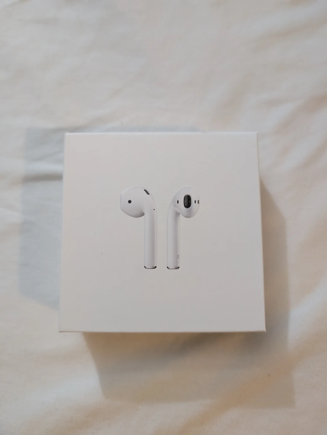 Apple AirPods with Charging Case