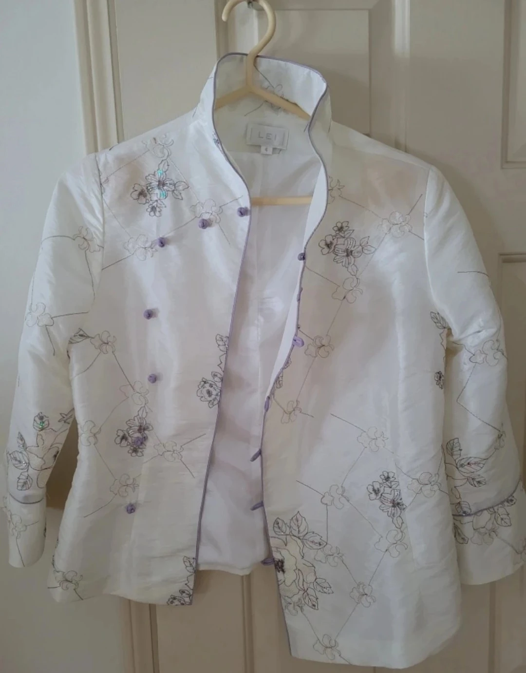 LEI White Beaded Floral Jacket Size 4