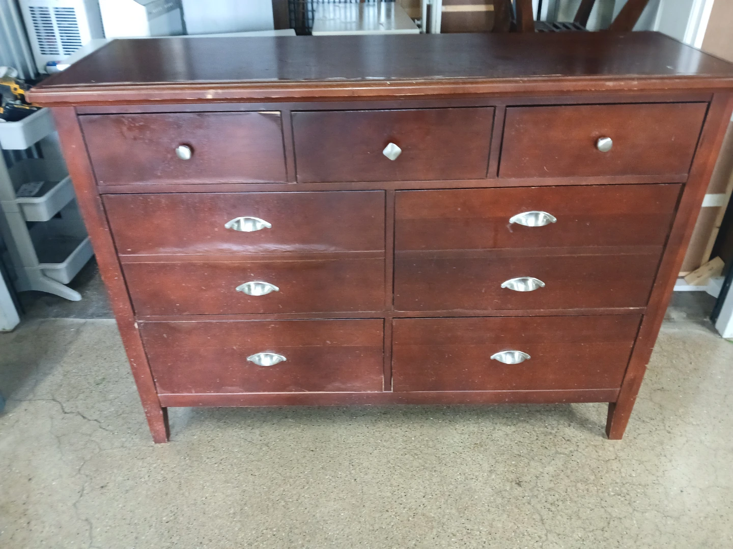 Dresser