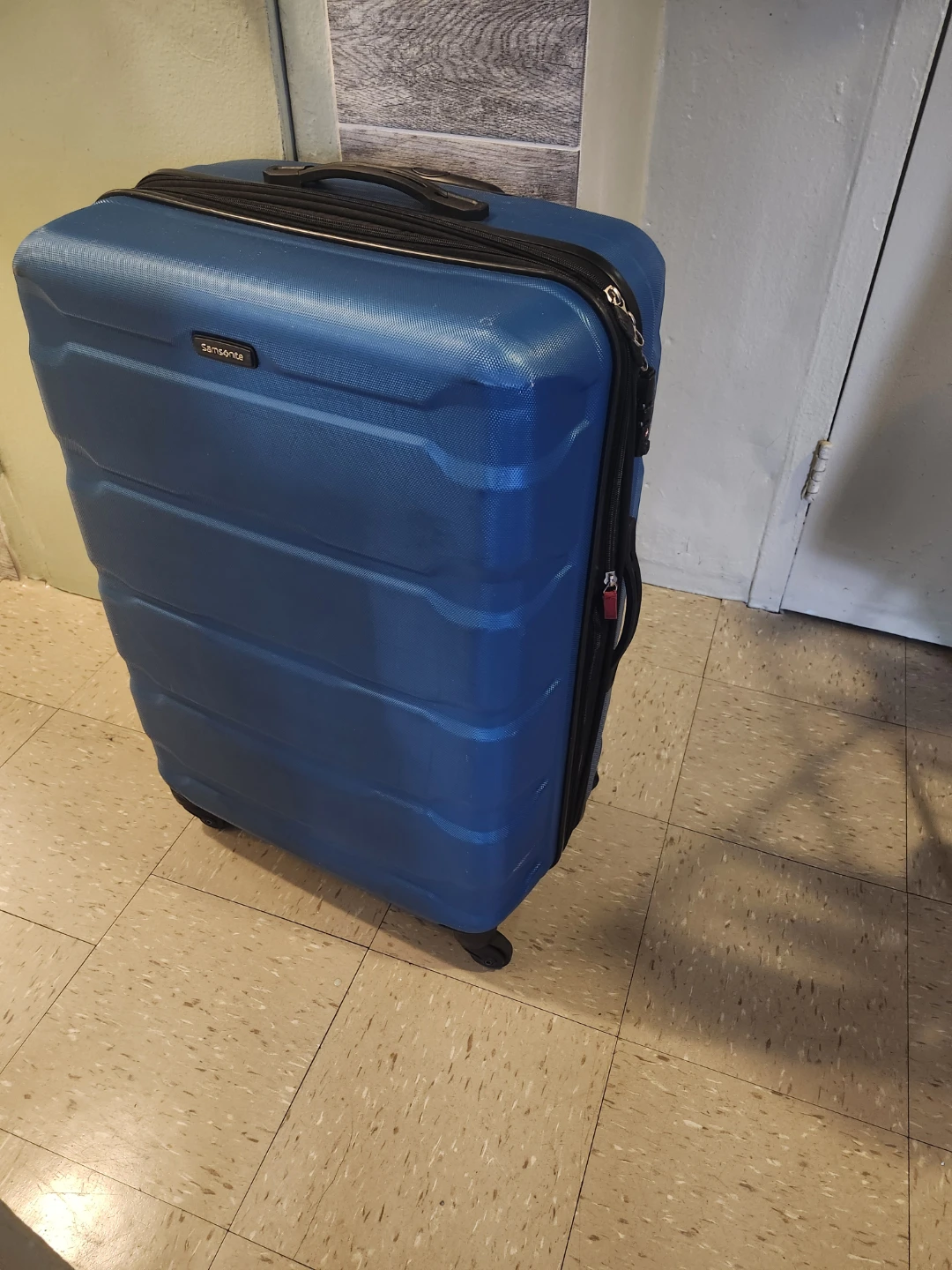 Samsonite Blue Hardside Spinner Luggage