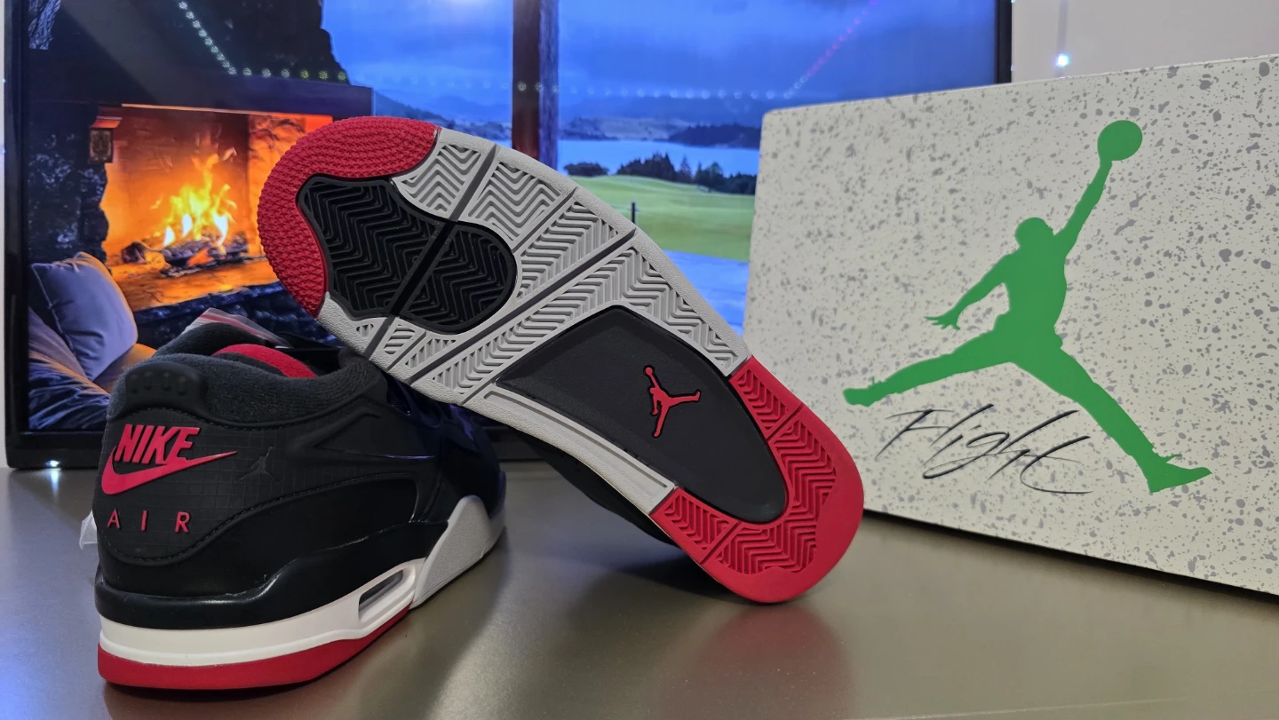 Nike Air Jordan 4 RM Size 9.5 - photo 2