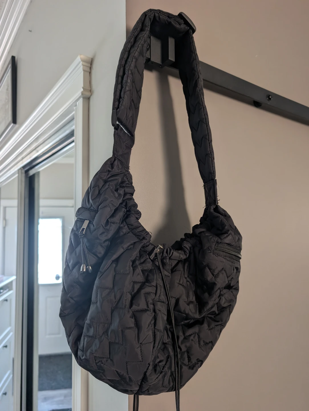 Quilted black shoulder pet carrier bag