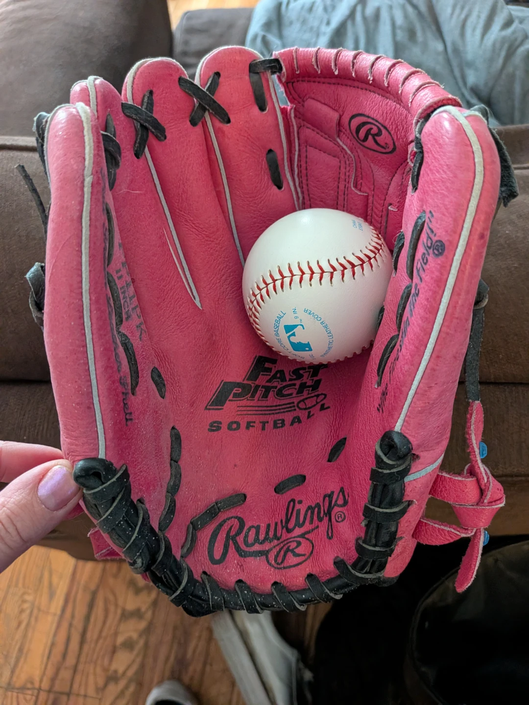 Rawlings Fast Pitch Softball Glove - Pink for kids