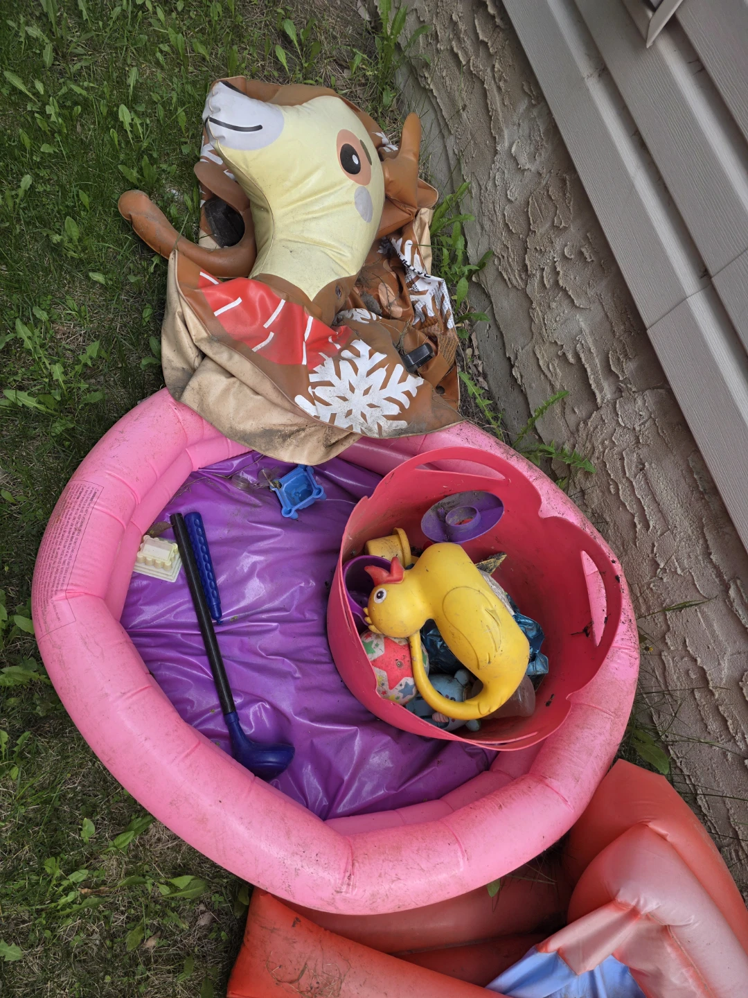 Inflatable Kiddie Pool and Water Toys - photo 2